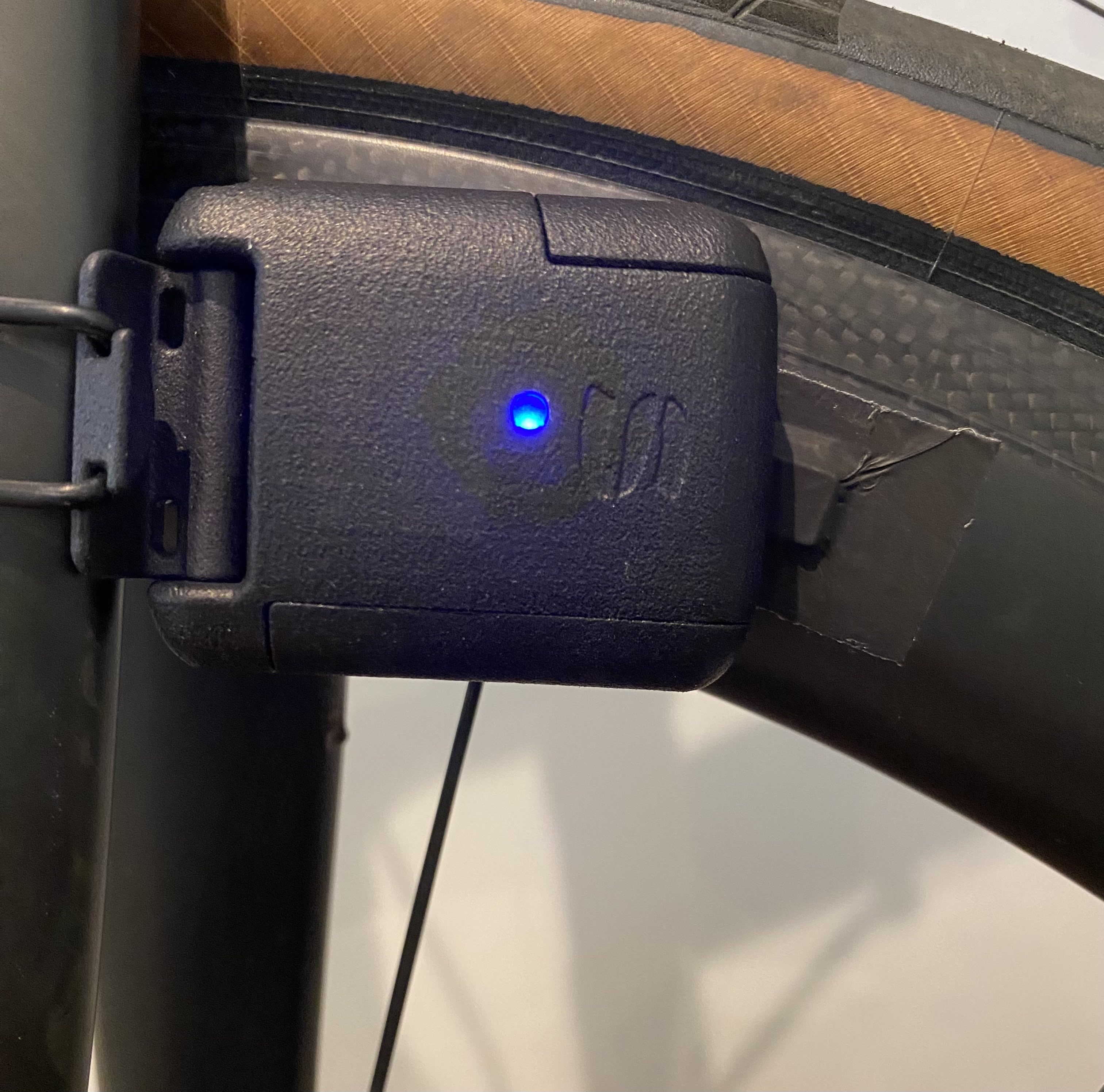 Tempo sensor and magnet on wheel